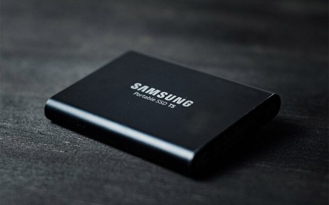 خرید بهترین SSD سامسونگ؛ ۵ حافظه اینترنال و ۲ حافظه اکسترنال برتر
