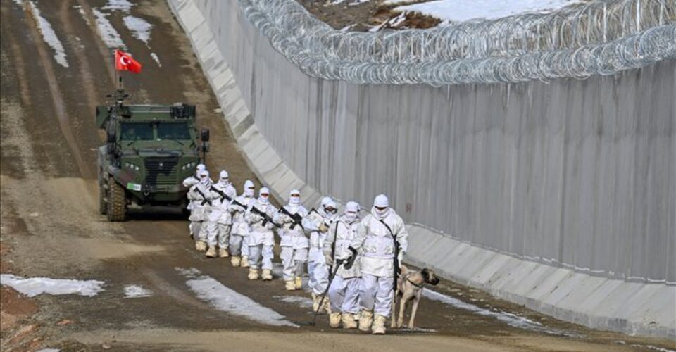 ۱۷۰ کیلومتر از دیوار مرزی ترکیه با ایران تکمیل شد