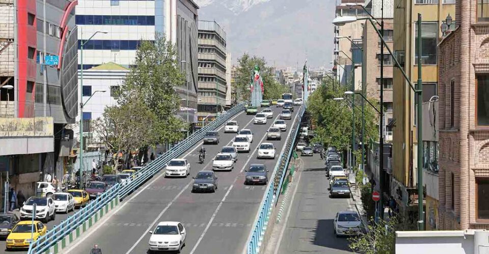 پل حافظ پیر شده و خرجش زیاد است