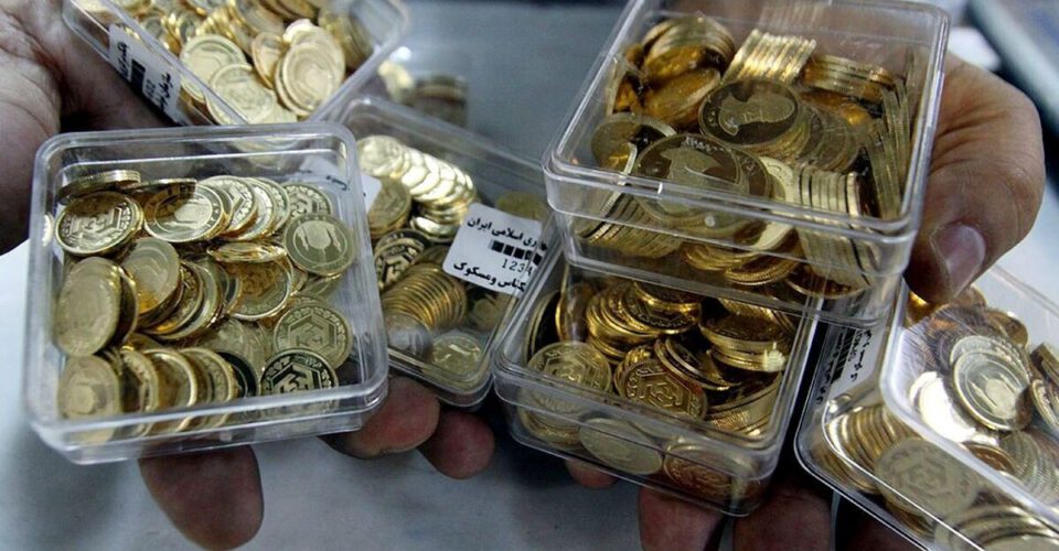 جدیدترین قیمت انواع سکه و طلای ۱۸ عیار در بازار؛ ربع و نیم سکه چند شد؟ | جدول قیمت ها را ببینید