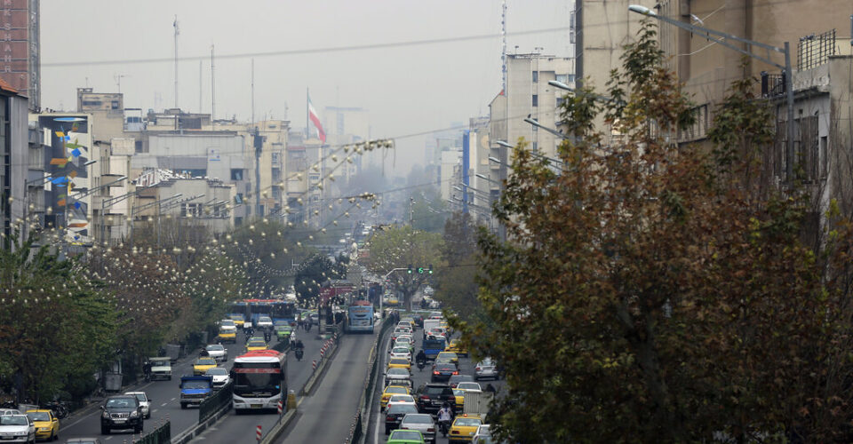 وضعیت آلودگی هوای تهران در روز شنبه دوم دی ۱۴۰۲