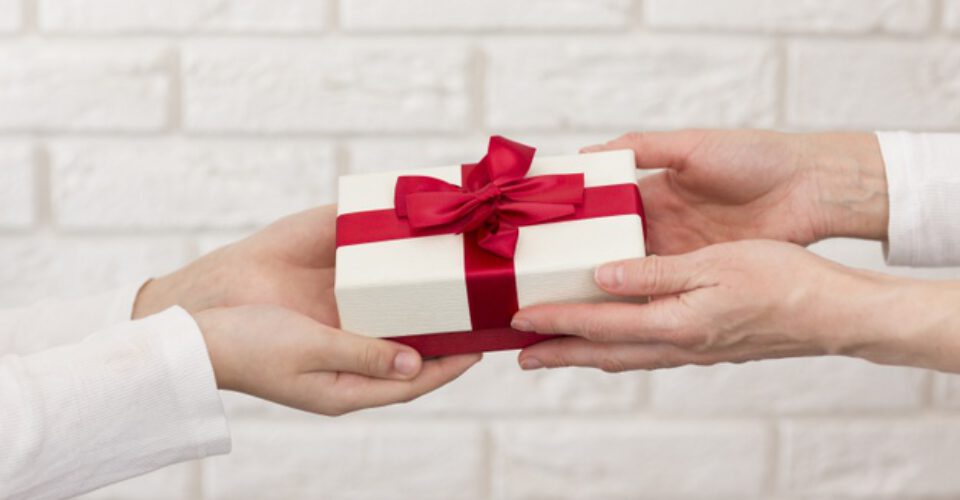 15 ایده برای هدیه روز تولد همسر (زنانه)