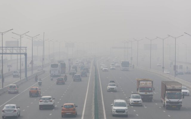 تعطیلی ۶ شهر به دلیل آلودگی هوا در روز چهارشنبه | غلظت آلاینده‌ها ادارات و بانک‌ها را تعطیل کرد