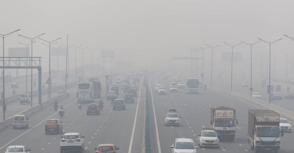تعطیلی ۶ شهر به دلیل آلودگی هوا در روز چهارشنبه | غلظت آلاینده‌ها ادارات و بانک‌ها را تعطیل کرد