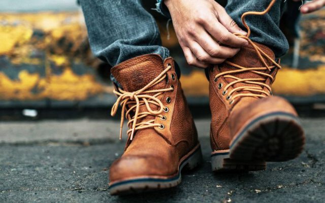 ۵ نکته‌ی مهم برای انتخاب بهترین کفش پاییزی (مردانه و زنانه)