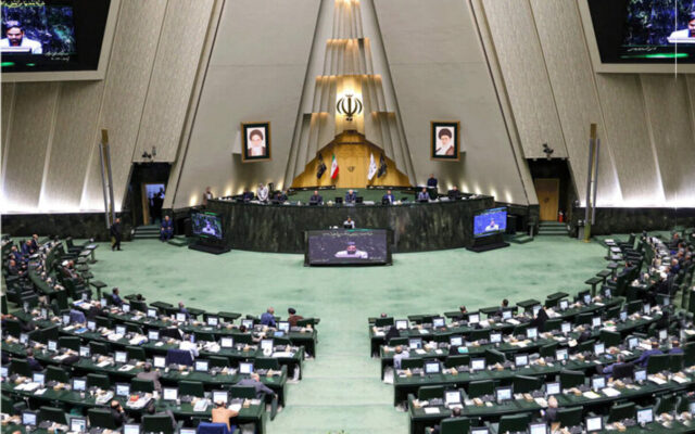 تصمیم مهم مجلس درباره تخلفات دولت روحانی | جزئیات این تخلفات؛ متن گزارش را بخوانید