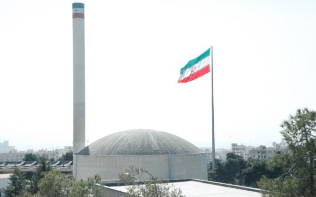 دستور مهم رئیسی درباره فناوری هسته‌ای | غربی‌ها خواستار جمع‌آوری کل صنعت هسته‌ای ایران بودند