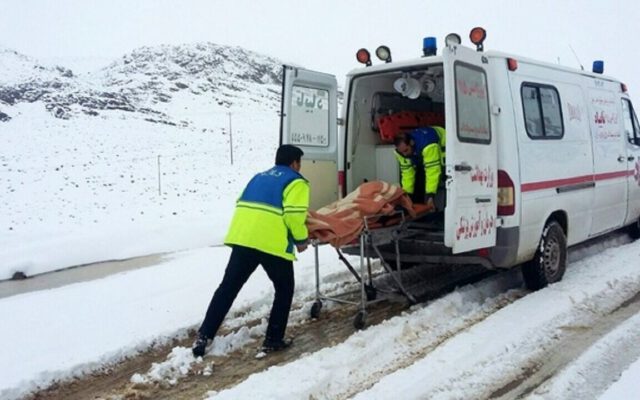 بارش سنگین برف و باران در ۱۲ استان | نیروهای امدادی به حالت آماده‌باش درآمدند
