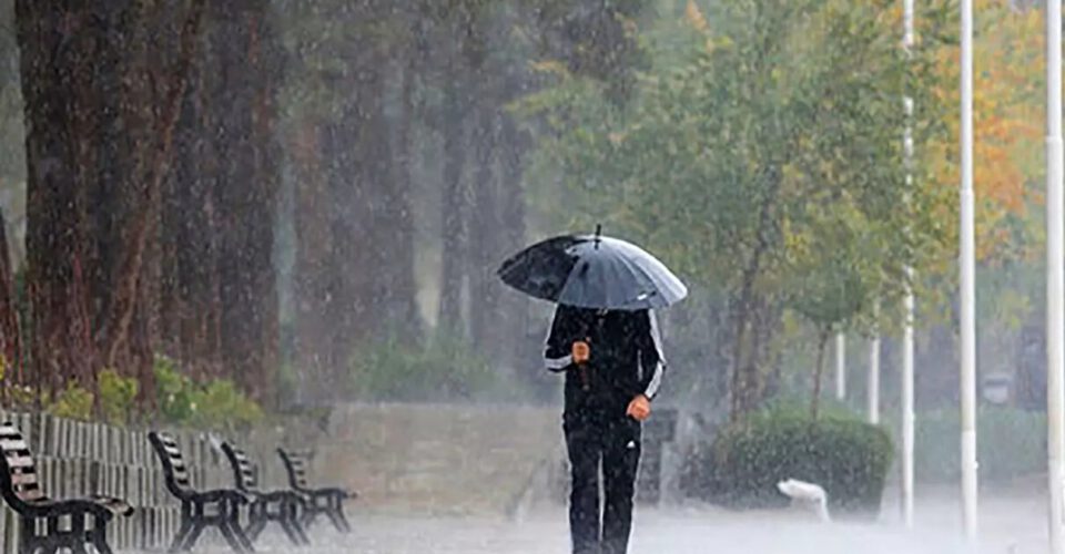 ورود سامانه بارشی به کشور طی فردا ؛ برف و باران در ۷ استان شدید است | تهران و این مناطق امروز منتظر بارندگی باشند