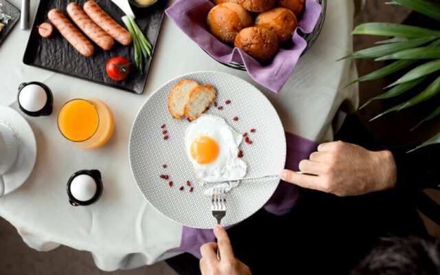 خوردن هر روزه تخم مرغ چه تاثیری بر سلامتی دارد؟