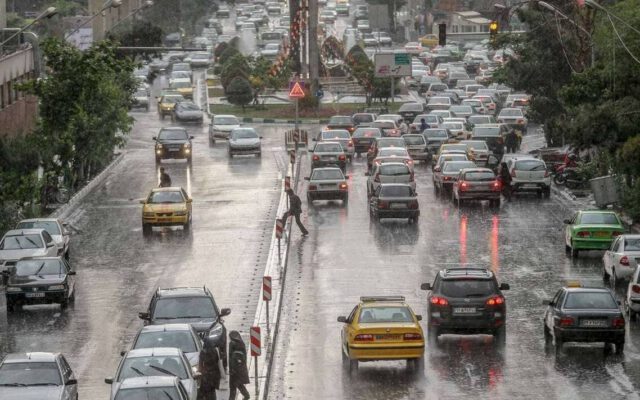 وضعیت آلودگی هوای تهران در روز سه شنبه سوم بهمن ۱۴۰۲