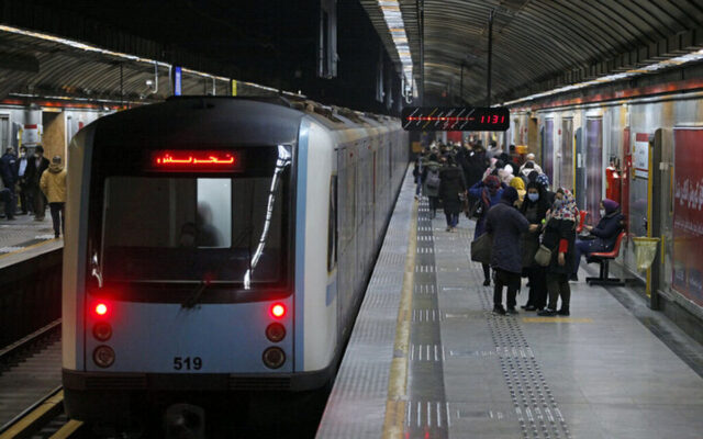 خبر خوش برای مترو تهران | زاکانی : ساخت ۷۹۱ واگن در چین از یک هفته آینده آغاز می‌شود