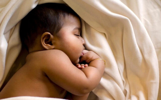 عکس | تولد یک نوزاد عجول رفسنجانی در خانه!