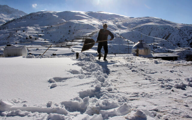 ۱۳۳ روستای ایران در محاصره برف