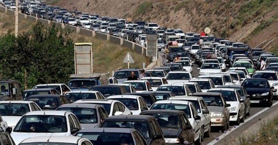 جاده چالوس و آزادراه تهران – شمال یکطرفه شد ؛ ترافیک سنگین در این محدوده