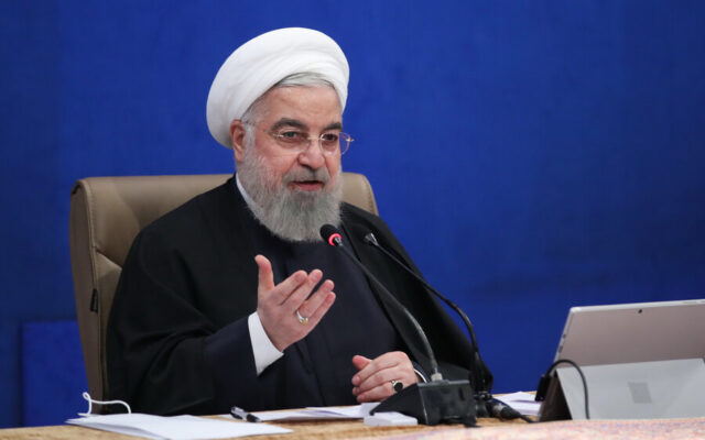 روحانی به جای نامه‌پراکنی به شورای نگهبان برود