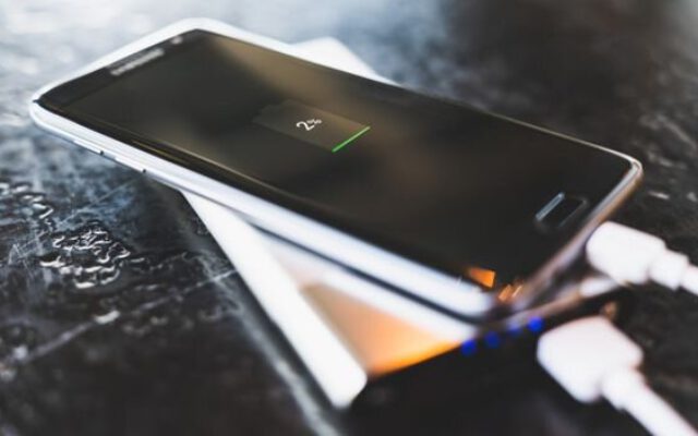 چگونه مصرف باتری تلفن همراه خود را کاهش دهیم؟