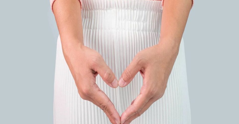 انواع ترشحات واژینال در دوران بارداری و دلیل هر کدام