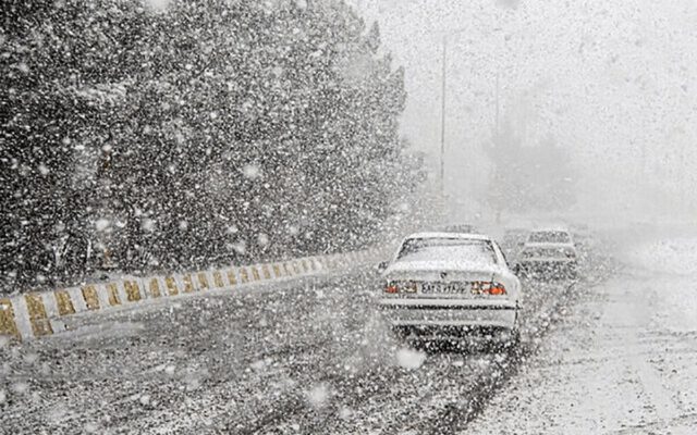 جاده‌های ۱۱ استان برفی و بارانی است | مسدود شدن ۷ جاده در کشور