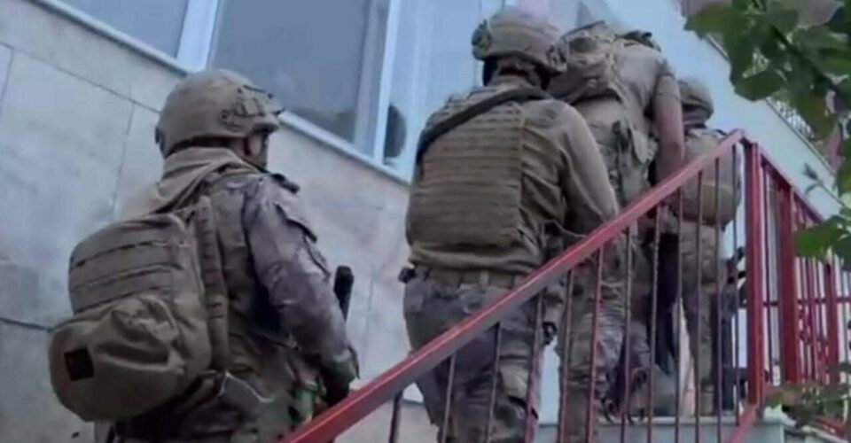 دستگیری ۵۱ مظنون به ارتباط با داعش در ۲۱ استان + جزئیات