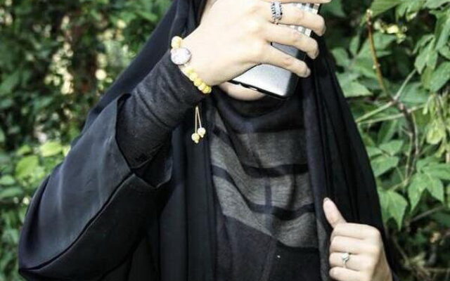 عجیب‌ترین بنری که برای رعایت حجاب نصب شد + عکس