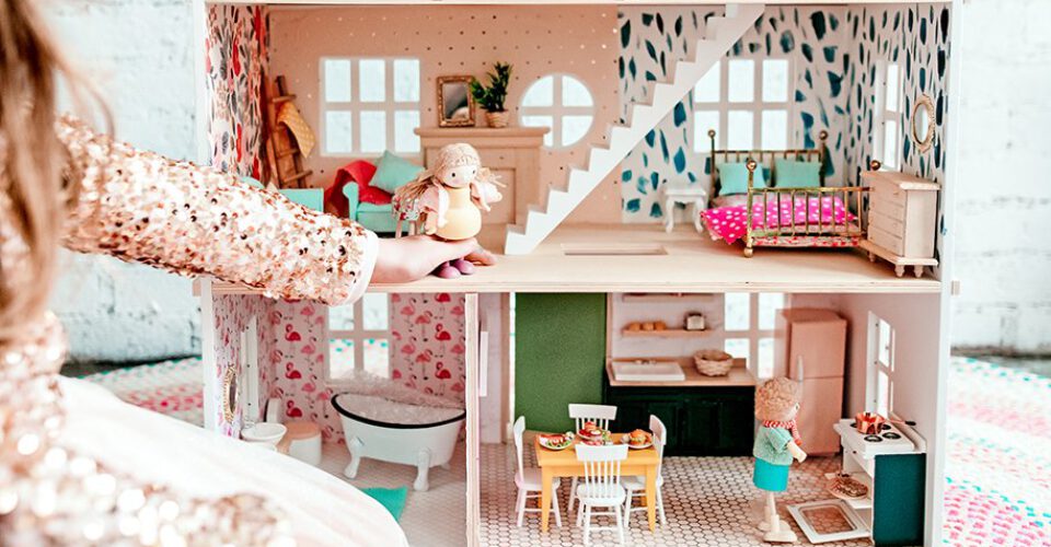 بهترین خانه‌های عروسک برای بچه‌ها؛ مکانی برای زندگی اسباب‌بازی‌ها