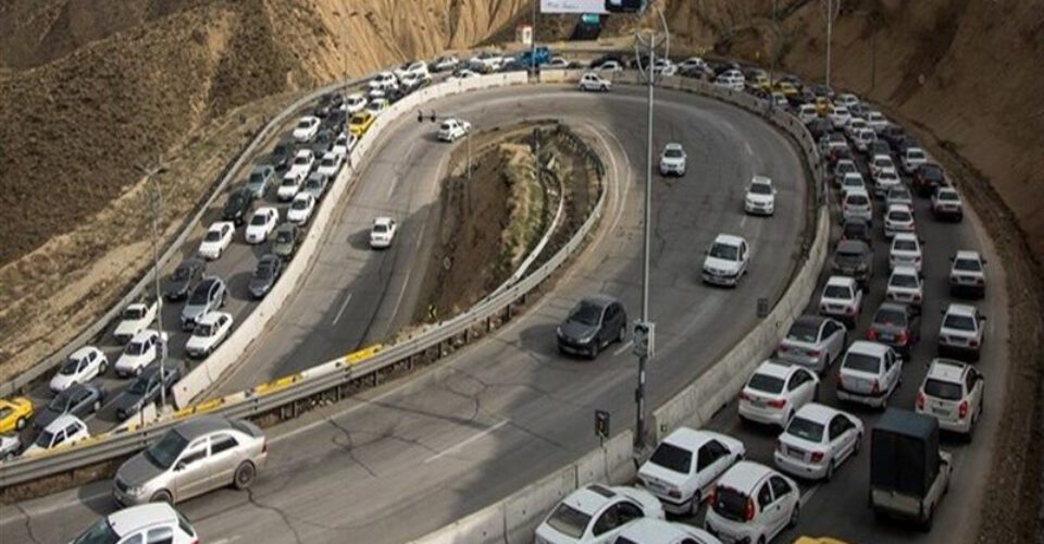 آخرین وضعیت ترافیک در محور فیروزکوه | ترافیک سنگین محورهای چالوس و هراز