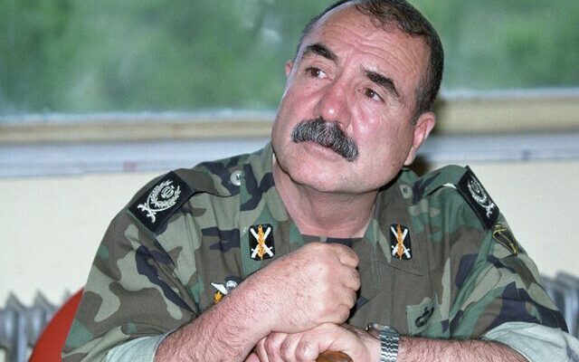فرمانده ایرانی همکلاس صدام چگونه ارتش عراق را غافلگیر کرد | ماجرای ۲۴‌ساعت راهپیمایی در برف‌ برای یک عملیات