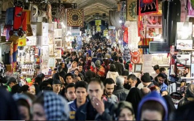 پیش بینی کارشناسان‌ از اقتصاد ایران در ۱۴۰۳ | تورم باید کاهشی شود