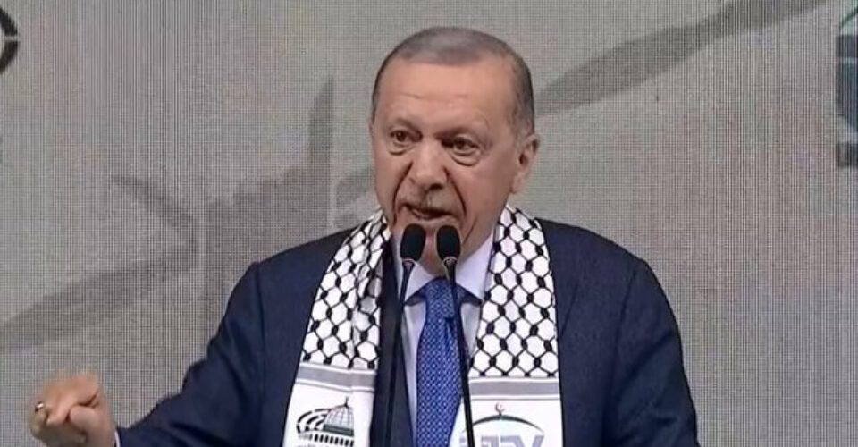 اردوغان: نام نتانیاهو به عنوان قصاب غزه در تاریخ ثبت شده است | کسی که می‌خواهد فرعون امروز را ببیند، راه دور نرود …