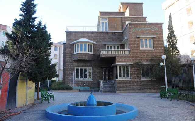 خانه بهترین معمار معاصر تهران کجاست؟ | بناهای تاریخی با معماری منحصر به‌فرد این استاد را بشناسید