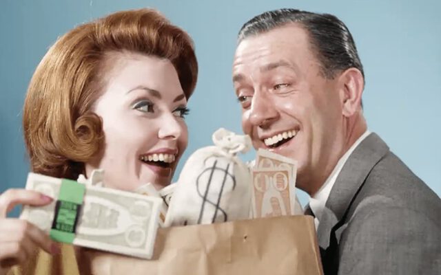 «اقتصاد شادی»؛ آیا پول واقعا خوشبختی می‌آورد؟
