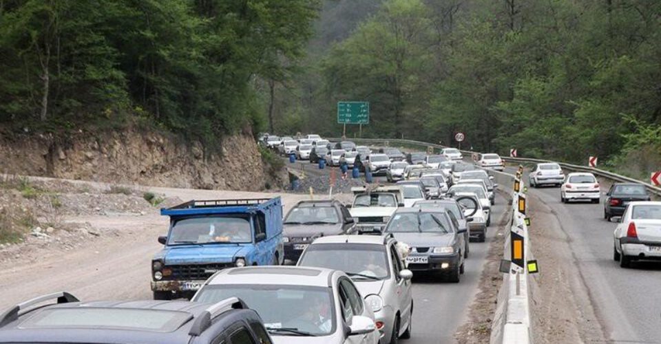 آخرین وضعیت ترافیکی راه ها پس از تعطیلات | ترافیک سنگین در محور هراز