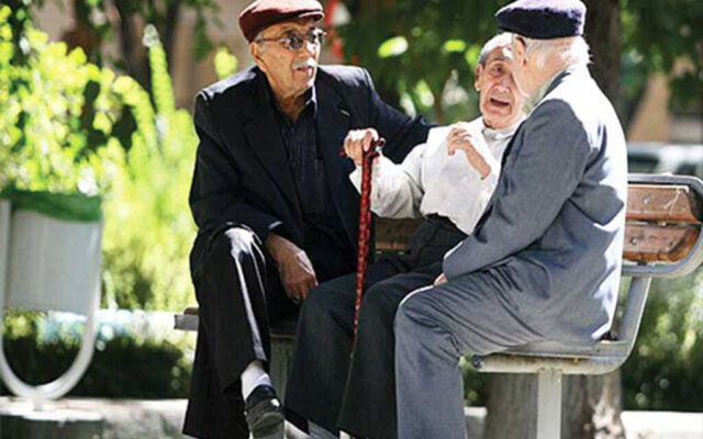 میانگین سن بازنشستگی در ایران به کمتر از ۴۰ سال رسید! | افزایش تقاضاهای کذب برای بازنشستگی مشاغل سخت و زیان‌آور