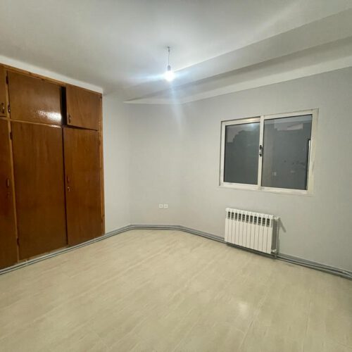 یک واحد آپارتمان 125متری در سلمان فارسی