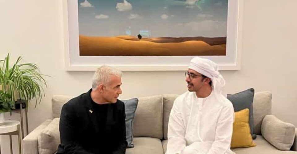 نخست‌وزیر سابق اسرائیل به خانه وزیر خارجه امارات رفت + عکس