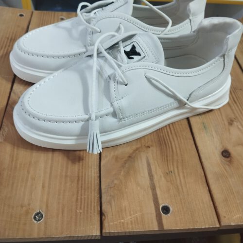 فروش کفش اسپرت  زنانه  دخترانه نو