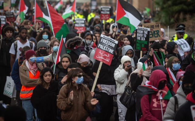 شکست تل‌آویو در جنگ روایت‌ها، حمایت دانشجویان نخبه انگلیسی از حماس