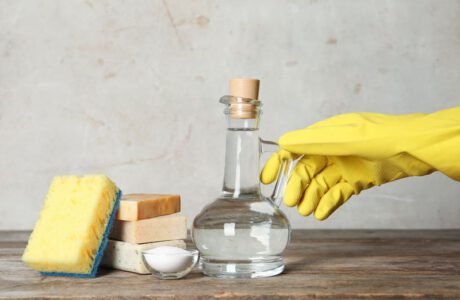 ۳۰ چیز که باید با سرکه تمیز کنید