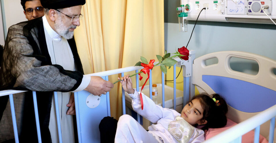 کارنامه موفق رئیس‌جمهور شهید در درمان کودکان و محرومان