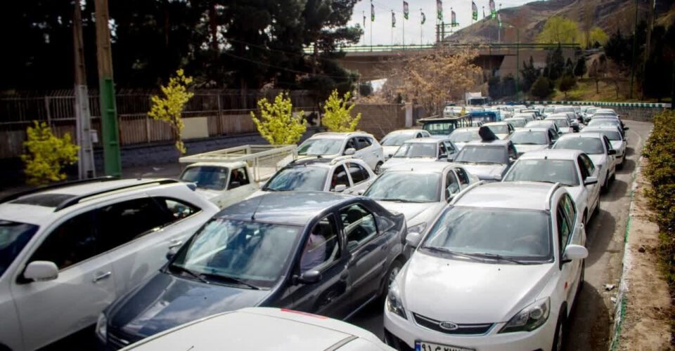 ترافیک سنگین جاده‌ها و ورودی‌های تهران | تردد در این مسیرها به سمت تهران روان است