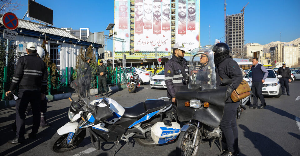 جزییات دریافت گواهینامه یک روزه موتورسواری در تهران | یک میلیون و ۲۵۰ موتورسوار گواهینامه ندارند