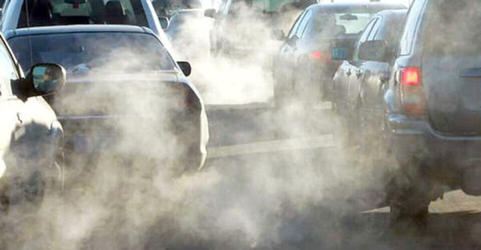 فرسودگی یک‌چهارم خودروها در کشور |‌ ۲۶ شهر و ۷ کلانشهر کشور درگیر آلودگی هواست
