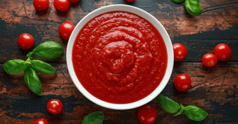 روش‌های مختلف فریز کردن رب گوجه‌فرنگی خانگی + نکات مهم برای نگهداری طولانی از رب