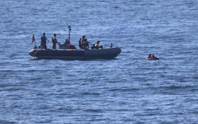 جزئیات واژگون شدن یک نفتکش در آب‌های عمان | ۱۶ خدمه مفقود شده اند