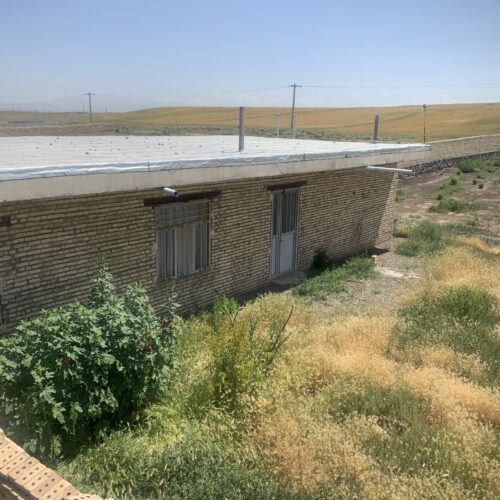 زمین چهار دیواری زیر قیمت در منطقه سراب به علت مهاجرت سند تک برگ