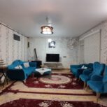 فروش منزل مسکونی نوساز واقع در قلعه قباد دارای سند تک برگ و دارای انشعابات گاز برق اب