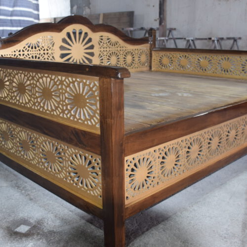 تولید انواع تخت های سنتی