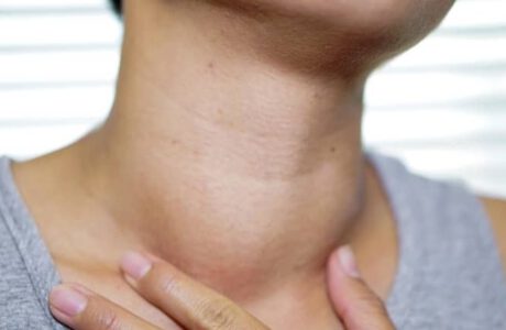 علائم پوستی تیروئید چیست؟