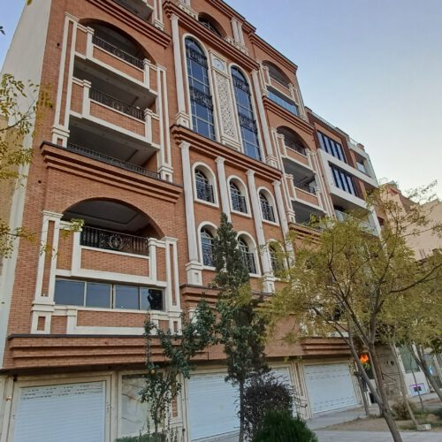 آپارتمان200 متری3خواب(1خواب مستر) کلیداول شخصی ساز
